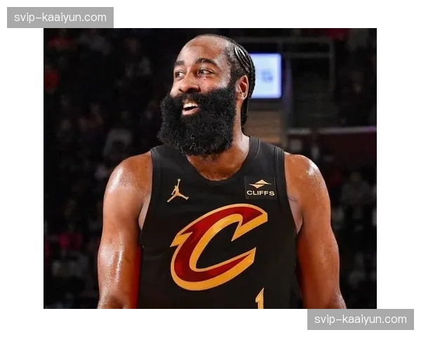 哈登展望季后赛前景 称骑士具备夺冠实力